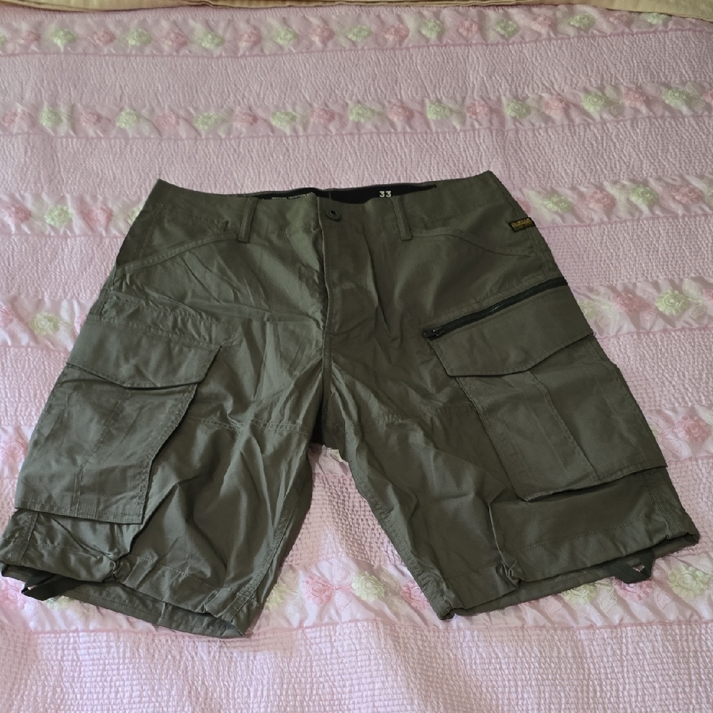 G-Star Men's Cargo Shorts in Olive